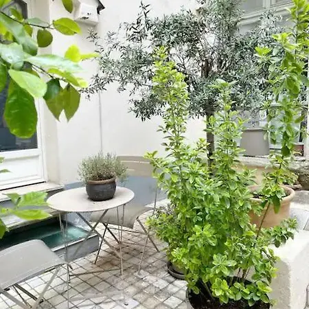 Appartement Contemporary 150 Meters From Place Victor Hugo 16 Parijs